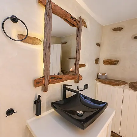 M&k Kele Zannel Seaside Serenity Kardhianí