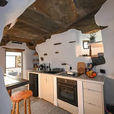 M&k Kele Zannel Seaside Serenity *